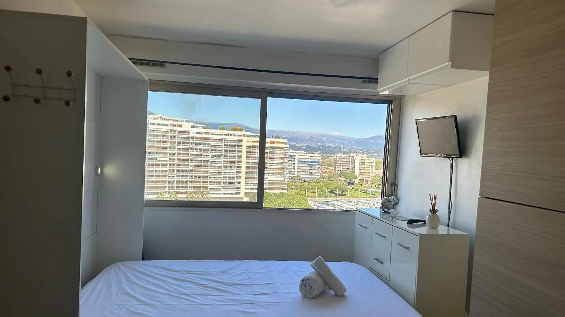 Cannes Marina, Studio Vue Port Avec Piscine Et Parking Prive Mandelieu-la-Napoule 0*,
