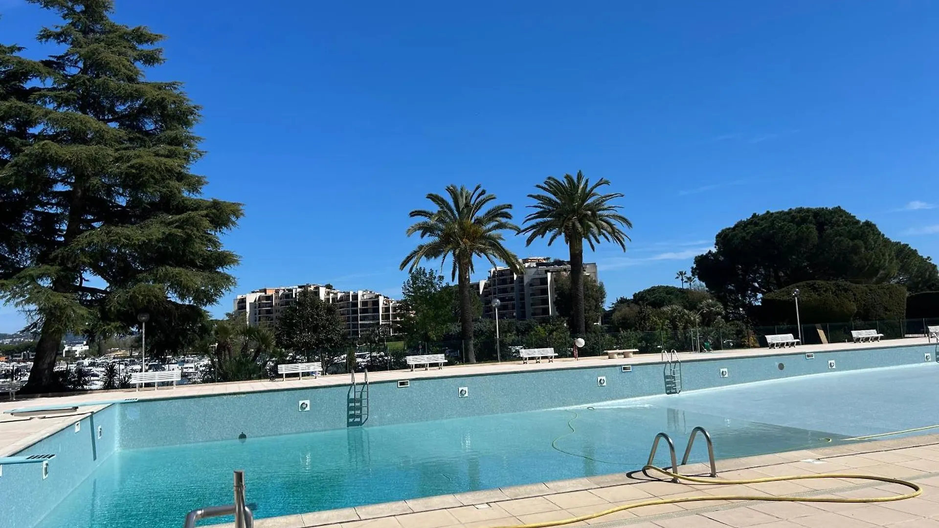 Cannes Marina, Studio Vue Port Avec Piscine Et Parking Prive Mandelieu-la-Napoule Apartment