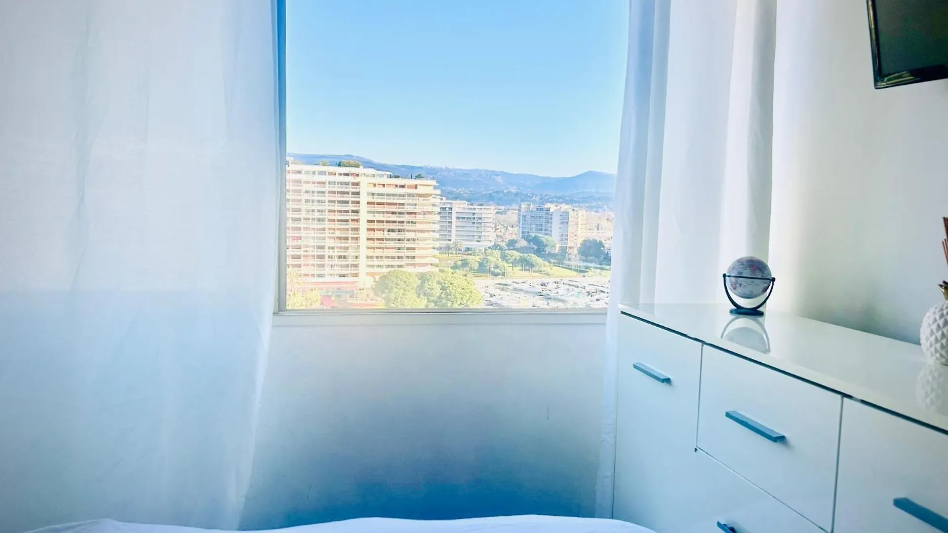 Apartment Cannes Marina, Studio Vue Port Avec Piscine Et Parking Prive Mandelieu-la-Napoule